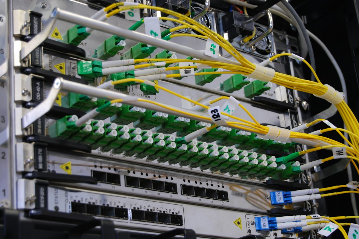 光纤到房间（FTTR）改造兴起 全屋光网络成为新趋势配图